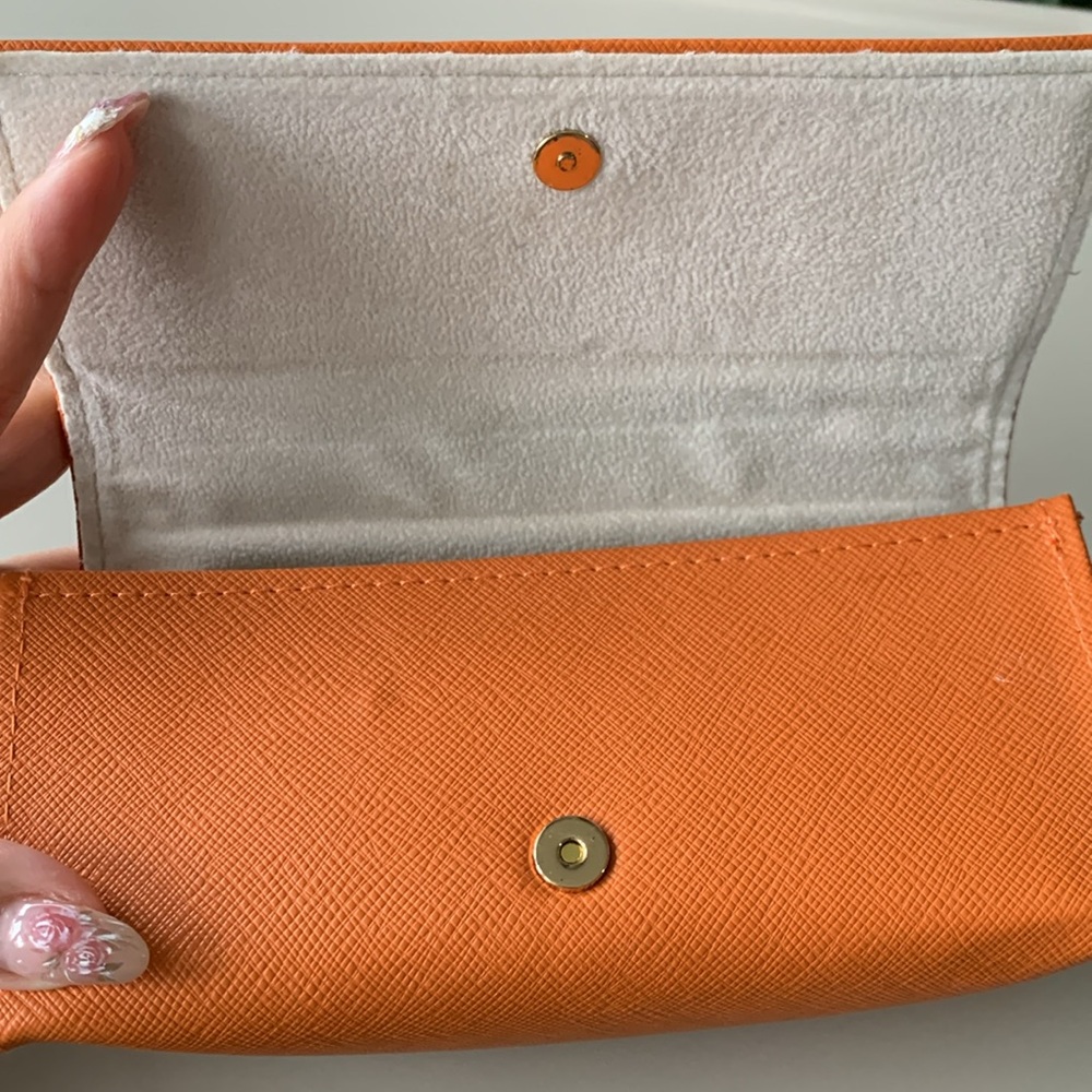 Tory Burch✨Sunglasses Case - Picture 4 of 12